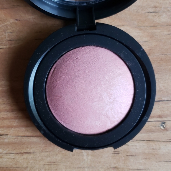 Laura Geller Baked Color True Blush Catalina - Picture 3 of 5